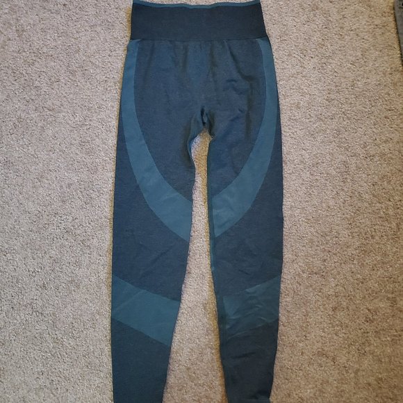 PINK - Matching Workout Set - Picture 6 of 8